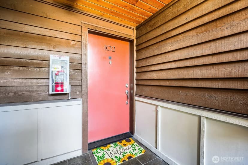 Property photo for 15291 Ne 82nd Street #102, Redmond photo 4