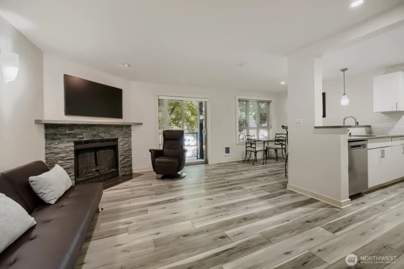Property photo for 15291 Ne 82nd Street #102, Redmond photo 7