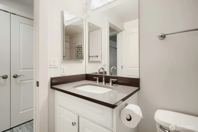 Property photo for 15291 Ne 82nd Street #102, Redmond photo 21