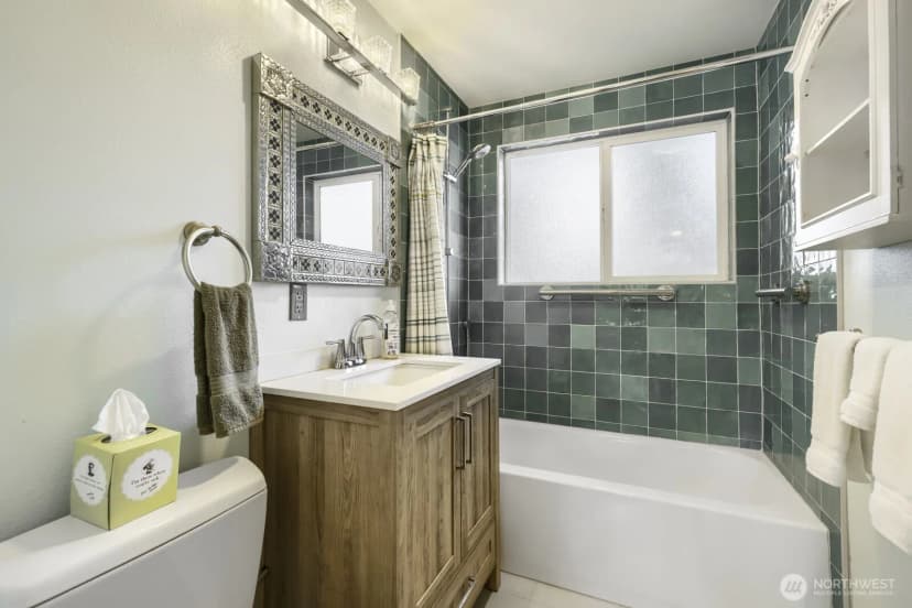 Property photo for 3707 Sw 105th Street, Seattle photo 16