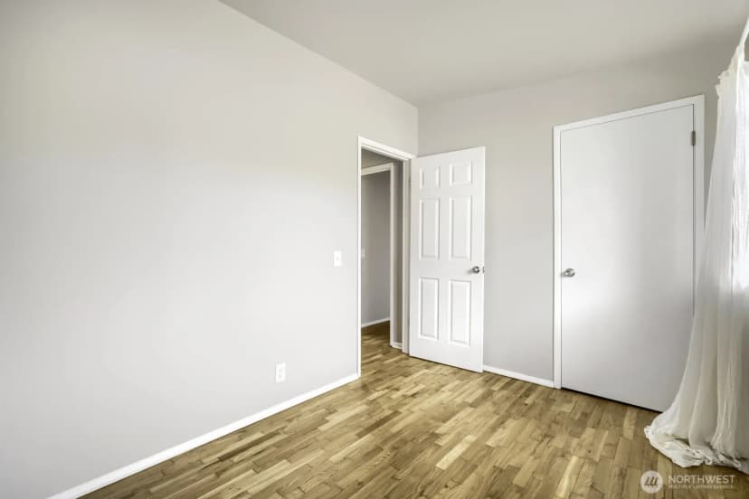 Property photo for 3707 Sw 105th Street, Seattle photo 19
