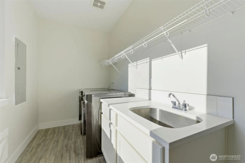 Property photo for 230 Conine Street Se, Olympia photo 33