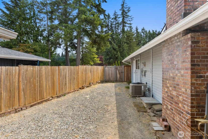 Property photo for 28919 211th Avenue Se, Kent photo 29