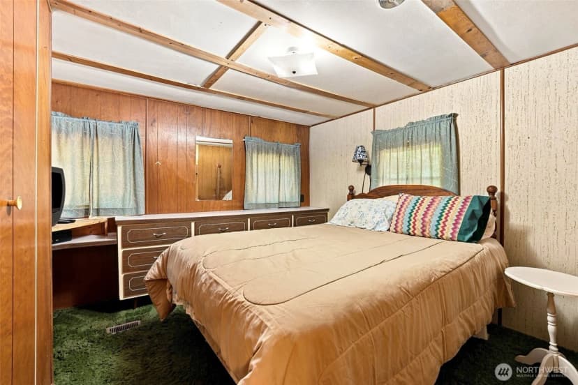 Property photo for 570 W Pacific Avenue, Ronald photo 11