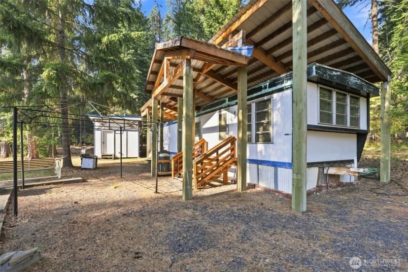 Property photo for 570 W Pacific Avenue, Ronald