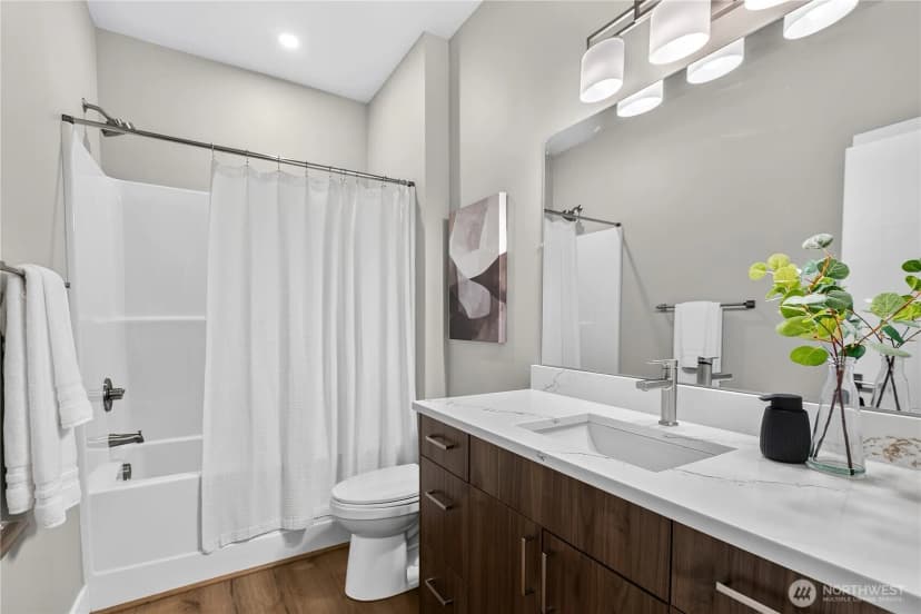Property photo for 20 Sweetclover Circle, Bellingham photo 33