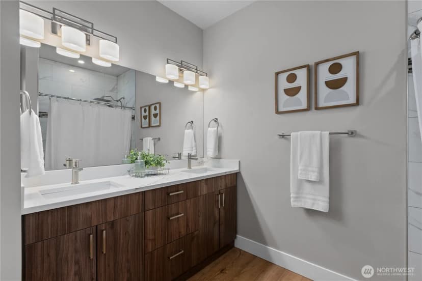 Property photo for 20 Sweetclover Circle, Bellingham photo 19