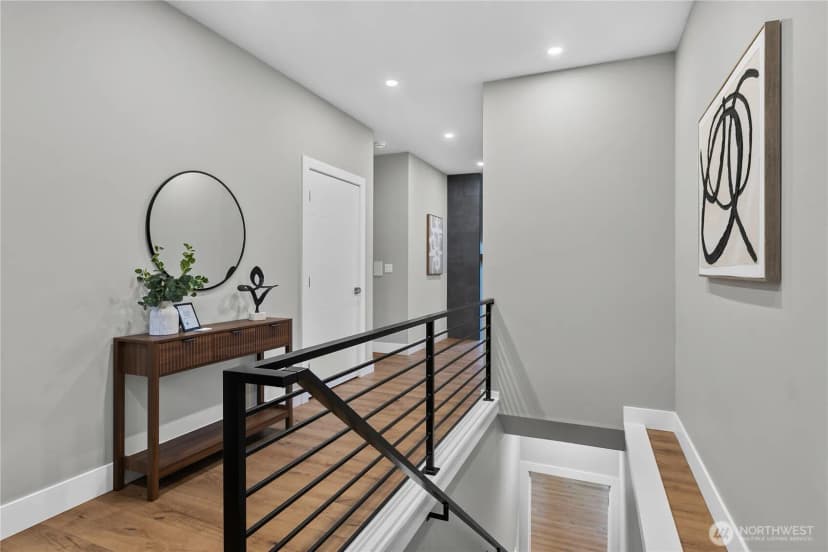 Property photo for 20 Sweetclover Circle, Bellingham photo 4