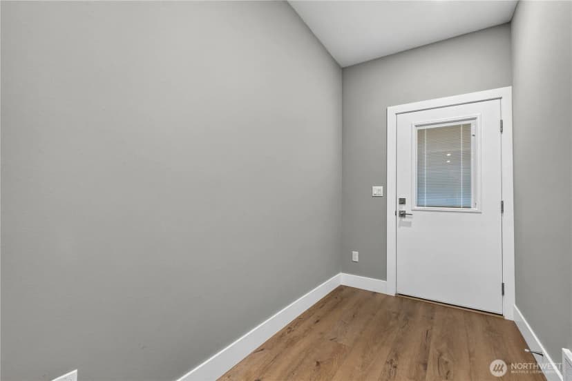 Property photo for 20 Sweetclover Circle, Bellingham photo 35