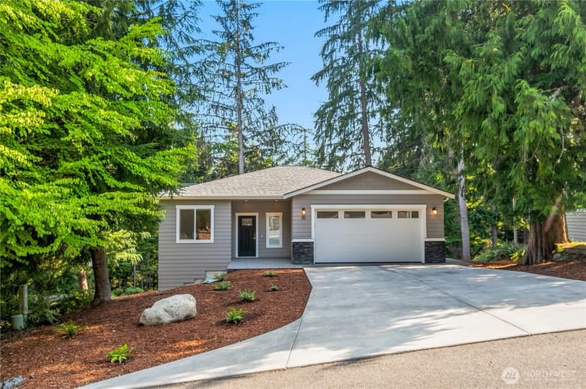 Property photo for 20 Sweetclover Circle, Bellingham photo 2