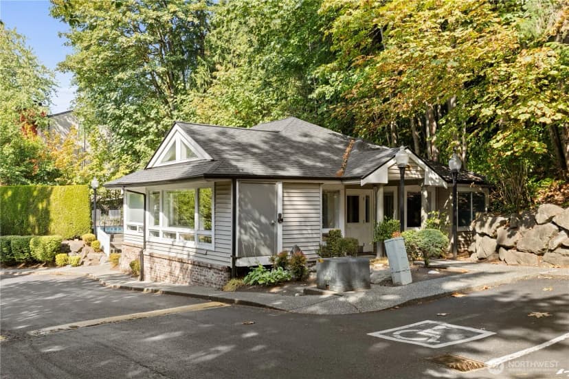 Property photo for 16101 Bothell Everett Hwy #i3, Mill Creek photo 29