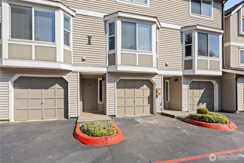 Property photo for 16101 Bothell Everett Hwy #i3, Mill Creek photo 28