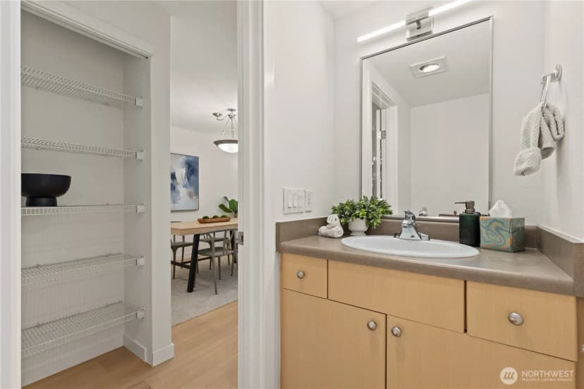 Property photo for 16101 Bothell Everett Hwy #i3, Mill Creek photo 13