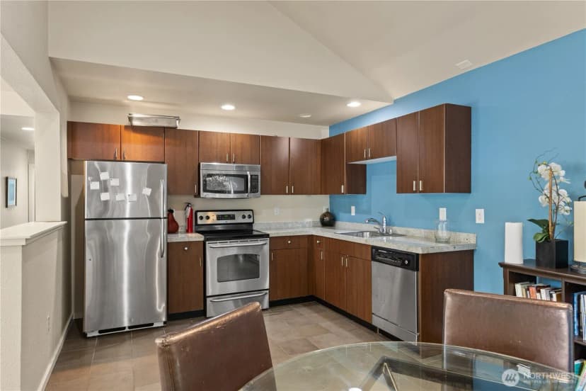 Property photo for 16101 Bothell Everett Hwy #i3, Mill Creek photo 31