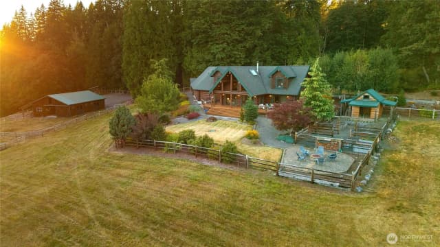 Property photo for 18617 320th Avenue Ne, Duvall