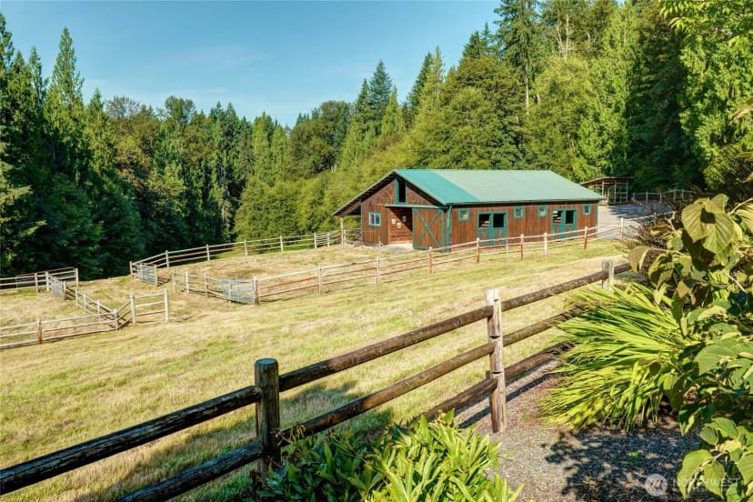 Property photo for 18617 320th Avenue Ne, Duvall photo 35
