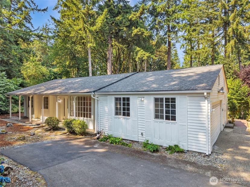 Property photo for 17408 Ne 160th Place, Woodinville photo 3