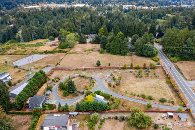 Property photo for 8017 64th Street Se, Snohomish photo 2