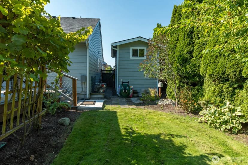 Property photo for 4603 San Juan Avenue, Anacortes photo 33