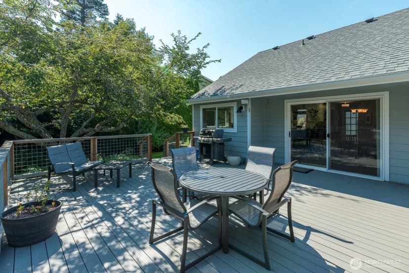 Property photo for 4603 San Juan Avenue, Anacortes photo 28