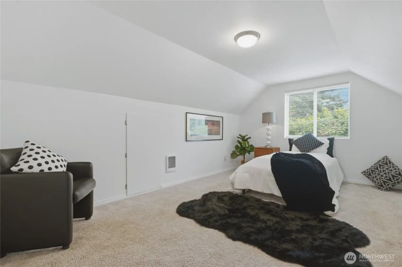 Property photo for 7432 S 118th Place, Seattle photo 15