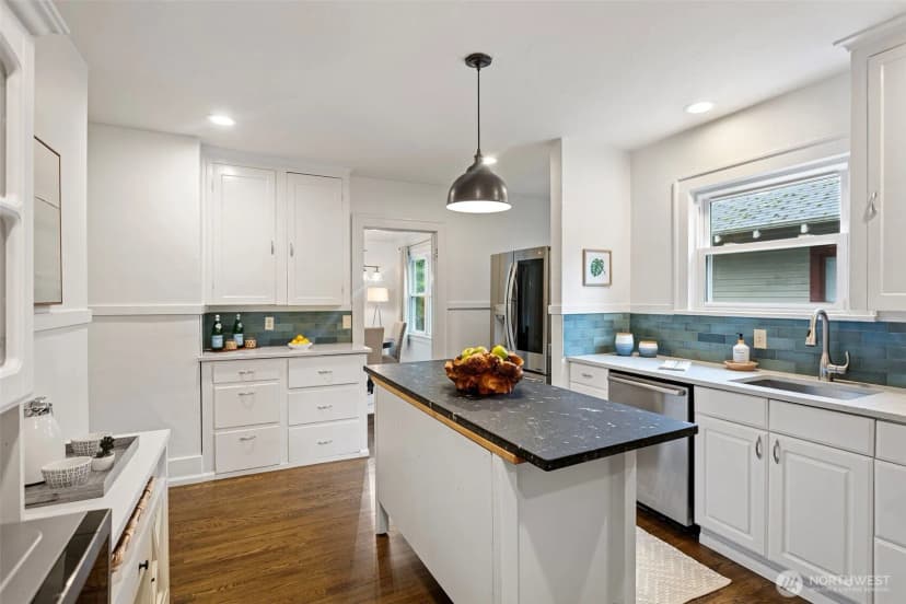 Property photo for 3917 Midvale Avenue N #a, Seattle photo 14