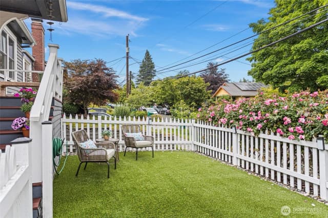 Property photo for 3917 Midvale Avenue N #a, Seattle photo 5