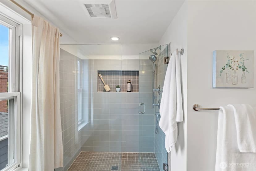 Property photo for 3917 Midvale Avenue N #a, Seattle photo 26