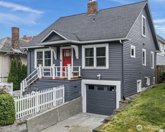 Property photo for 3917 Midvale Avenue N #a, Seattle