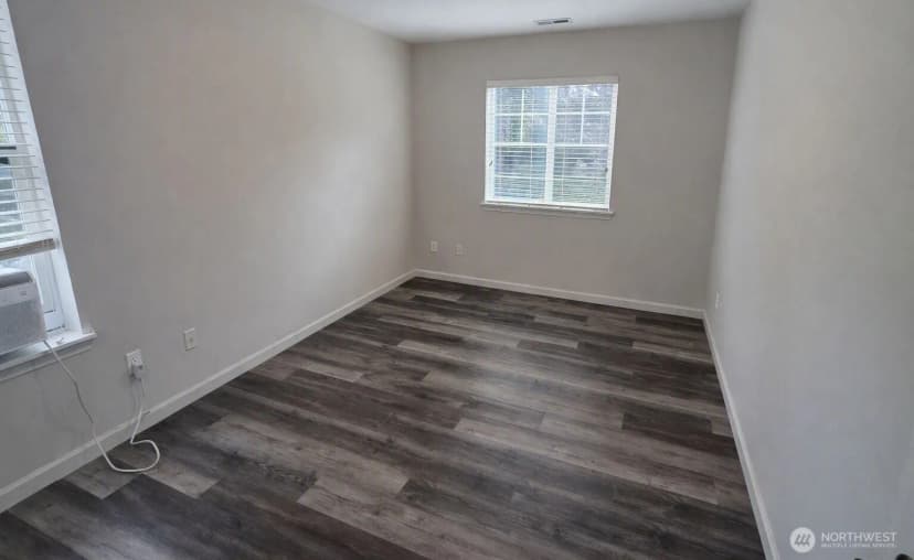Property photo for 1160 Hudson Street, Dupont photo 12