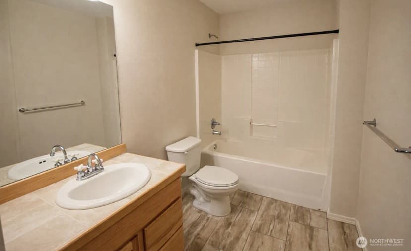 Property photo for 1160 Hudson Street, Dupont photo 14