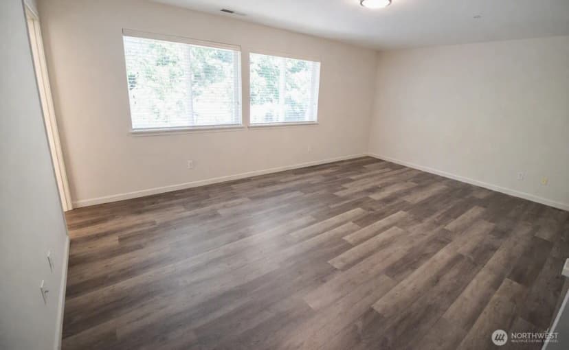 Property photo for 1160 Hudson Street, Dupont photo 7