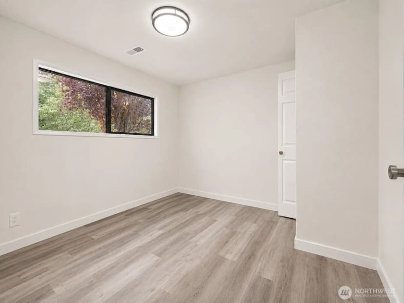 Property photo for 2502 202nd Place Sw, Lynnwood photo 19