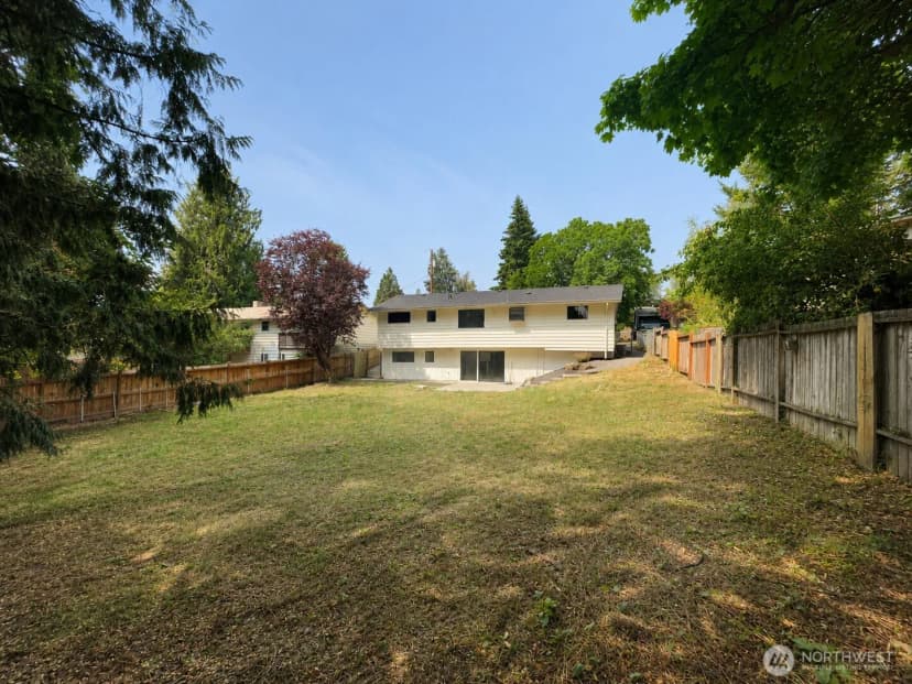Property photo for 2502 202nd Place Sw, Lynnwood photo 22