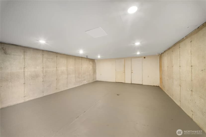 Property photo for 449 Collins Road, Toledo photo 24