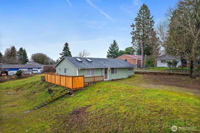 Property photo for 3311 Bridgeport, University Place photo 2