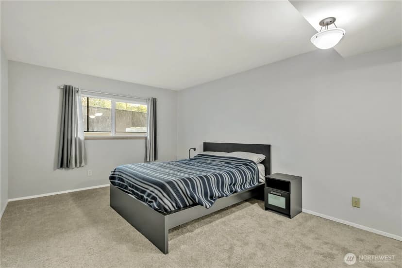 Property photo for 4545 Sand Point Way Ne #207, Seattle photo 17