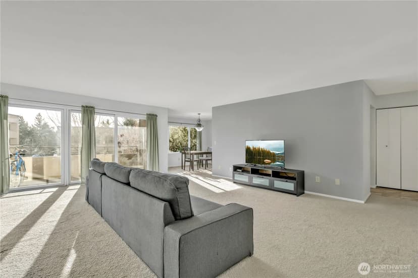 Property photo for 4545 Sand Point Way Ne #207, Seattle photo 15