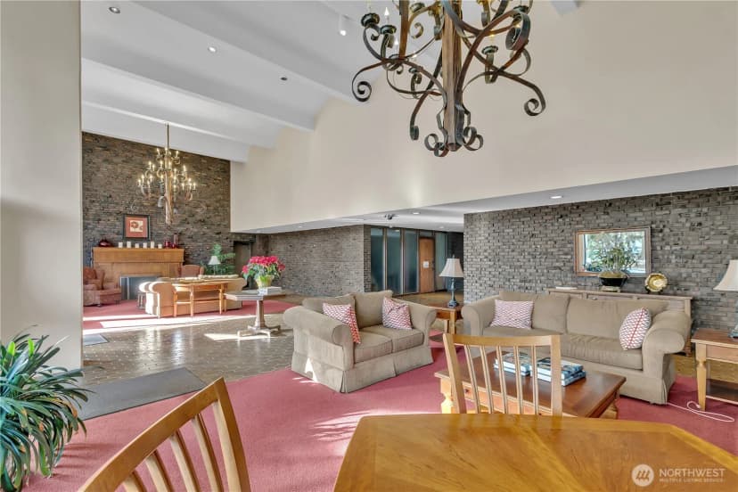 Property photo for 4545 Sand Point Way Ne #207, Seattle photo 3