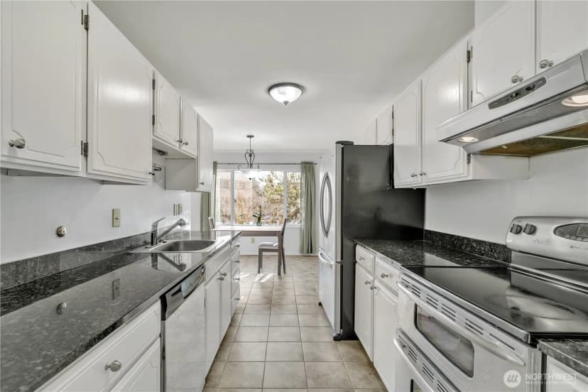 Property photo for 4545 Sand Point Way Ne #207, Seattle photo 7