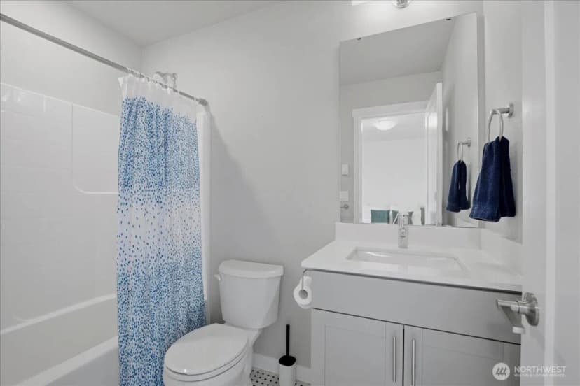 Property photo for 22924 80th Place W #b, Edmonds photo 13