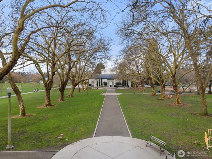 Property photo for 6058 6th Avenue Ne, Seattle photo 29