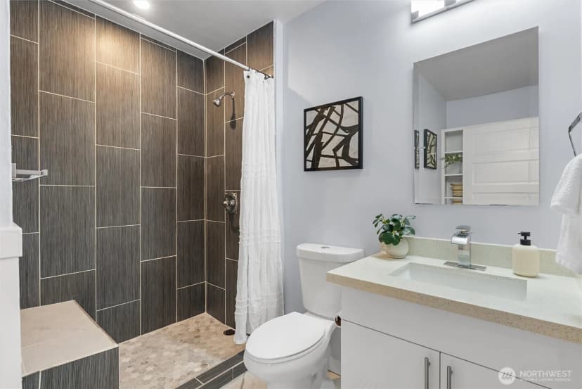 Property photo for 6058 6th Avenue Ne, Seattle photo 18