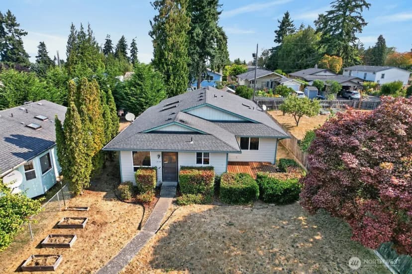 Property photo for 1319 W 12th Street, Port Angeles photo 5