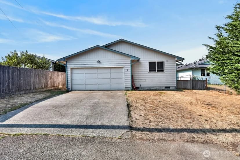 Property photo for 1319 W 12th Street, Port Angeles photo 36