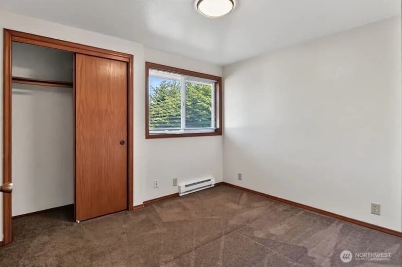 Property photo for 1319 W 12th Street, Port Angeles photo 27