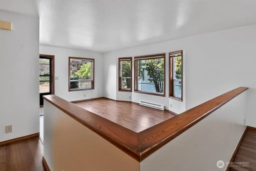 Property photo for 1319 W 12th Street, Port Angeles photo 11