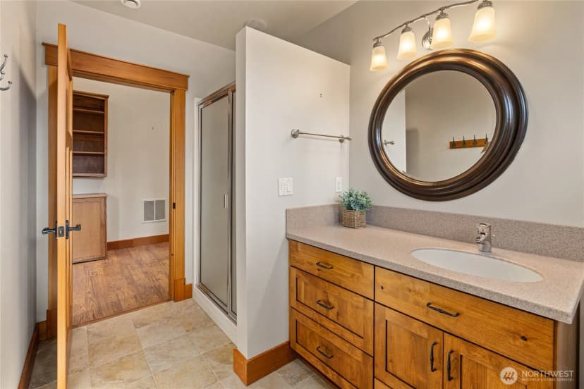Property photo for 30 Lily Court, Cle Elum photo 28