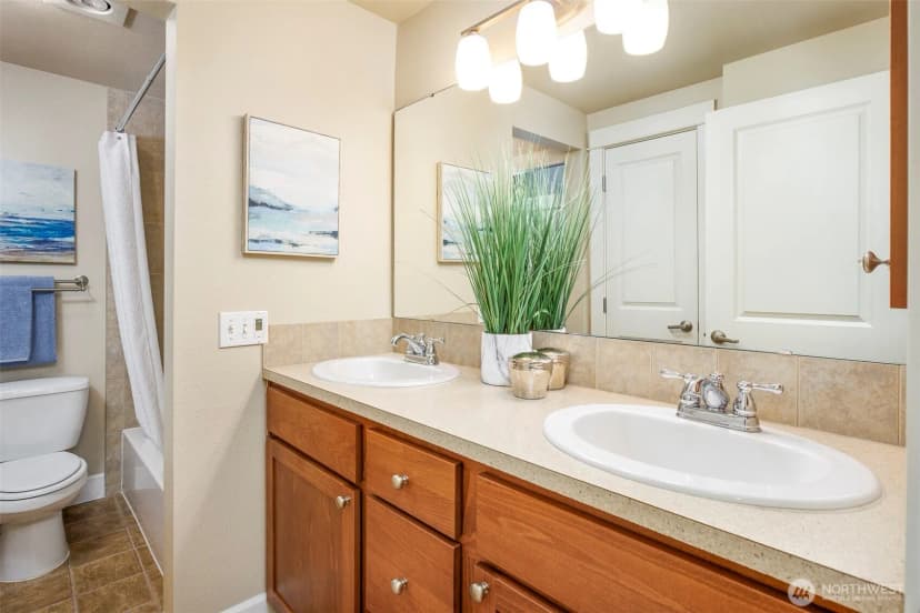 Property photo for 300 N 130th Street #7105, Seattle photo 12