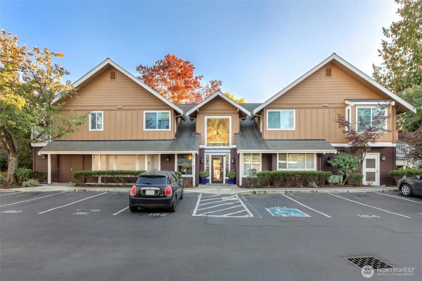 Property photo for 300 N 130th Street #7105, Seattle photo 29